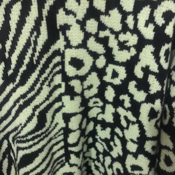 ZARA Viscose 50% Sweater, NWOT, size M/L - Picture 3 of 5